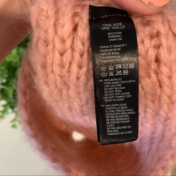 ✨$5✨ Forever 21 | Warm Winter Headband - Picture 6 of 7